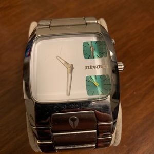 Nixon Banks Watch. Silver, white face, green dials